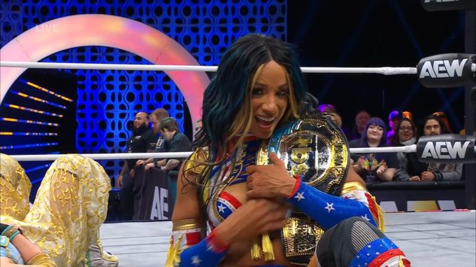 Mercedes Moné reaparece en AEW con una imponente defensa del Título TBS ante Yuka Sakazaki