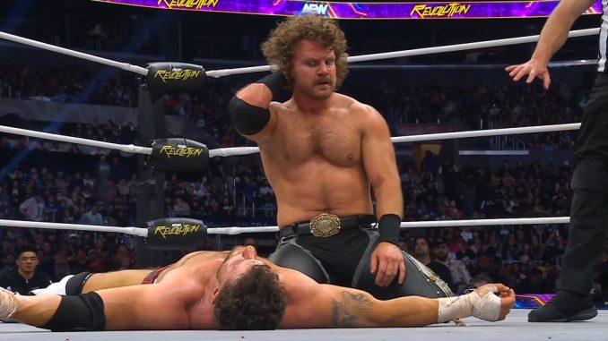 Adam Page demuestra superioridad ante MJF en un combatazo durante AEW Revolution 2025