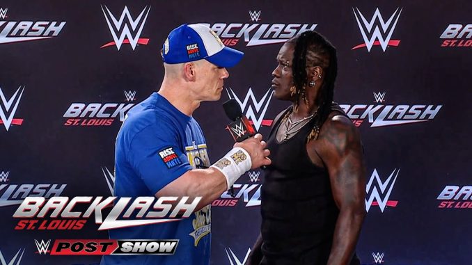 John Cena ataca a R-Truth en el post-show de WWE John Cena ataca a R-Truth en el post-show de WWE Backlash 2025