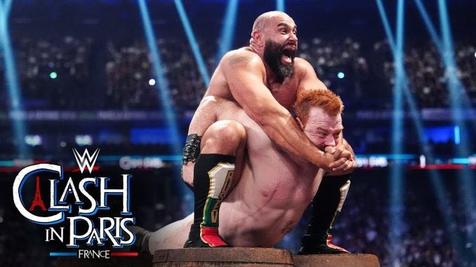 Rusev somete a Sheamus en su propio patio durante WWE Rusev somete a Sheamus en su propio patio durante WWE Clash In Paris 2025